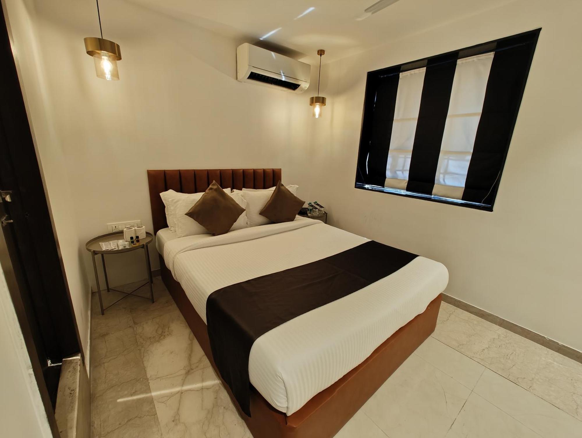 The Majlis Hotel - Colaba Mumbai Exterior foto